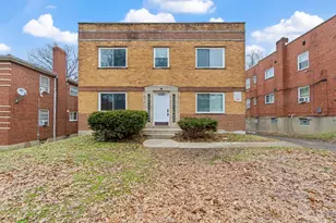 7100 Eastlawn Dr, Cincinnati, OH 45237 - Photo 1