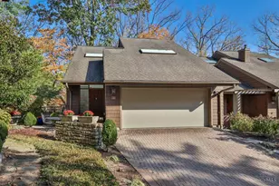 14 Spring Knoll Dr, Mariemont, OH 45227 - Photo 1