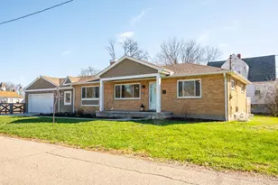 9216 Grandview Ave, Blue Ash, OH 45242 - Photo 1