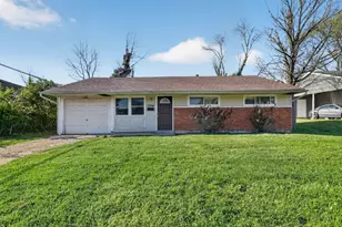 1304 Aldrich Ave, Springfield Township, OH 45231 - Photo 1