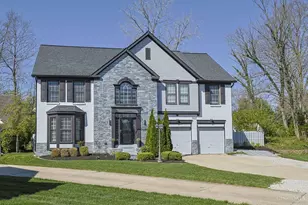 9825 Orchard Club Dr, Montgomery, OH 45242 - Photo 1