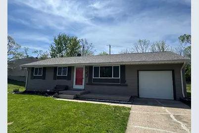 221 Chamberlin Drive, Hamilton, OH 45013 - Photo 1