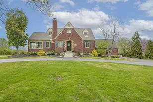 6014 Cherokee Dr, Madeira, OH 45243 - Photo 1