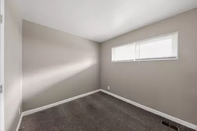 8779 Daly Road, Springfield Township, OH 45231 - Photo 13