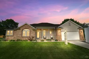 295 Leslie Dr, Washington Township, OH 45177 - Photo 1
