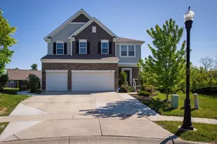 468 Dorothy Ln, Springdale, OH 45246 - Photo 1