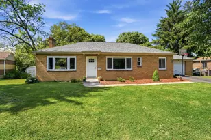 1525 Westview Ct, Reading, OH 45215 - Photo 1