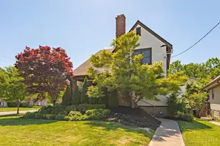 6244 Montgomery Rd, Cincinnati, OH 45213 - Photo 1