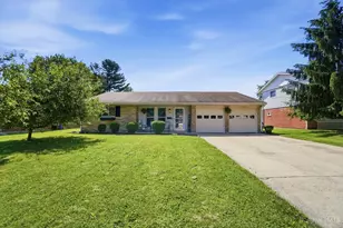 920 Kathryn Dr, Wilmington, OH 45177 - Photo 1