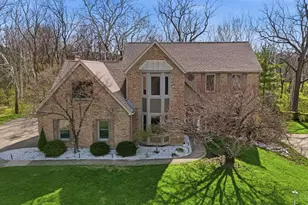 8784 Eagle Ridge Dr, West Chester, OH 45069 - Photo 1