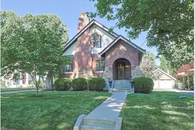 3711 Petoskey Avenue, Mariemont, OH 45227 - Photo 1