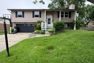 1310 Westmoor Dr, Wilmington, OH 45177 - Photo 1