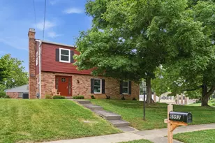 6992 Huntsman Ct, Anderson Township, OH 45230 - Photo 1