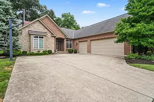 7860 Jolain Dr, Montgomery, OH 45242 - Photo 1