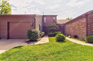 57 Evergreen Cir, Wyoming, OH 45215 - Photo 1