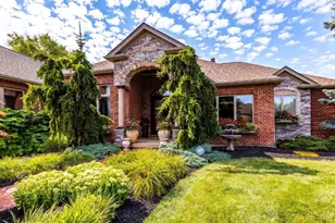 7296 Southampton Ln, West Chester, OH 45069 - Photo 1