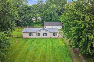 17451 Bloomrose Rd, Sterling Township, OH 45176 - Photo 1