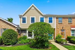 955 Woodlyn Dr N, Anderson Township, OH 45230 - Photo 1