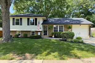 195 Teakwood Ln, Springboro, OH 45066 - Photo 1