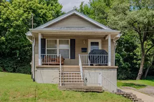 922 Chamberlain Ave, Lincoln Heights, OH 45215 - Photo 1