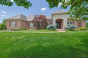 8180 Keller Rd, Indian Hill, OH 45243 - Photo 1