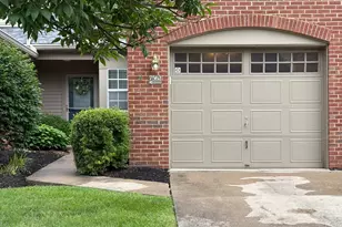 7562 Greenarbor Dr, Anderson Township, OH 45255 - Photo 1