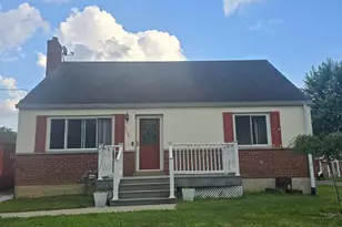 7069 Bluecrest Dr, Anderson Township, OH 45230 - Photo 1