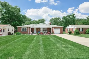 113 Lynnview Dr, Mason, OH 45040 - Photo 1