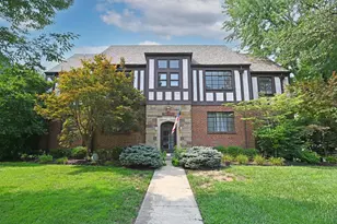 3731 E Center St, Mariemont, OH 45227 - Photo 1