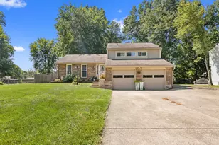 1295 Deblin Dr, Miami Township, OH 45150 - Photo 1