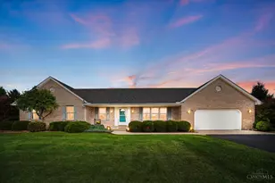 135 Country Manor Dr, Adams Township, OH 45177 - Photo 1