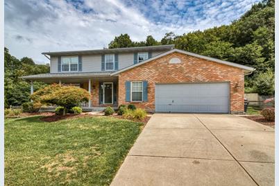 585 Riverbend Ct, Fairfield, OH 45014 - MLS 1635619 - Coldwell Banker
