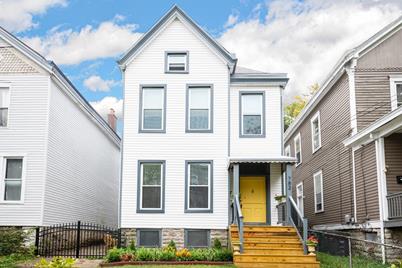 782 Summit Avenue - Photo 1