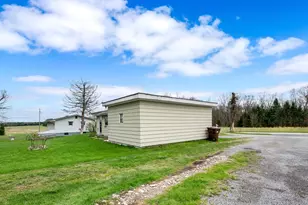 1419 Branchton Rd, Hilliards, PA 16040 - Photo 27