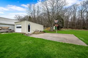 1419 Branchton Rd, Hilliards, PA 16040 - Photo 29