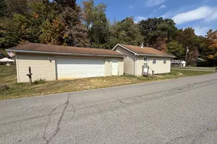 230 Causeway Dr, Franklin, PA 16323 - Photo 1