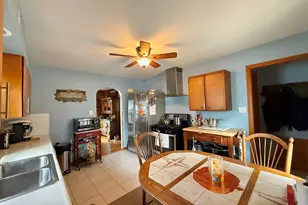 749 E 32nd St, Erie, PA 16504 - Photo 11