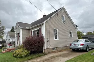 749 E 32nd St, Erie, PA 16504 - Photo 3