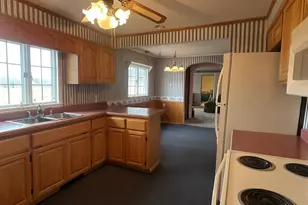 327 Cherrytree Rd, Franklin, PA 16323 - Photo 7