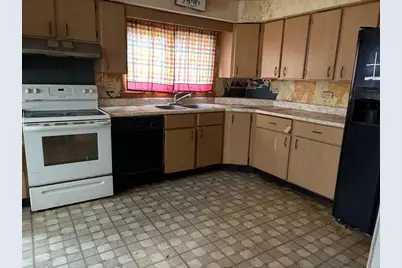 425 East Spruce St, Titusville, PA 16354 - Photo 5