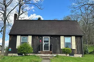 25 Park St, Franklin, PA 16323 - Photo 1