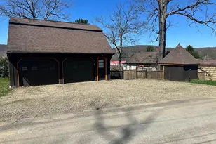 25 Park St, Franklin, PA 16323 - Photo 5