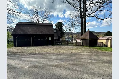 25 Park St, Franklin, PA 16323 - Photo 5