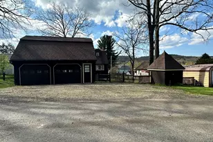 25 Park St, Franklin, PA 16323 - Photo 5