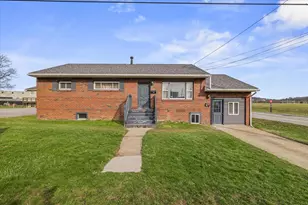 135 Grand Ave, Clintonville, PA 16214 - Photo 1