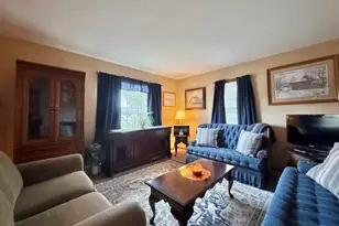 749 E 32nd St, Erie, PA 16504 - Photo 9