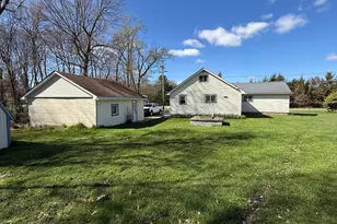 404 Keely Rd, Franklin, PA 16323 - Photo 3