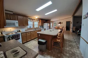 40 Holiday Acres Ln, Cooksburg, PA 16217 - Photo 5
