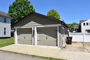 313 N 1st St, Titusville, PA 16354 - Photo 29