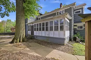 327 E Main St, Titusville, PA 16354 - Photo 5